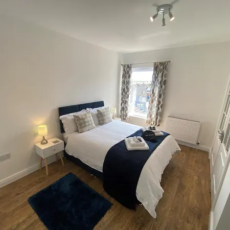 Eastcliffe Penthouse, 2 Beds & Bathrooms With Parking Cleethorpes Exterior photo