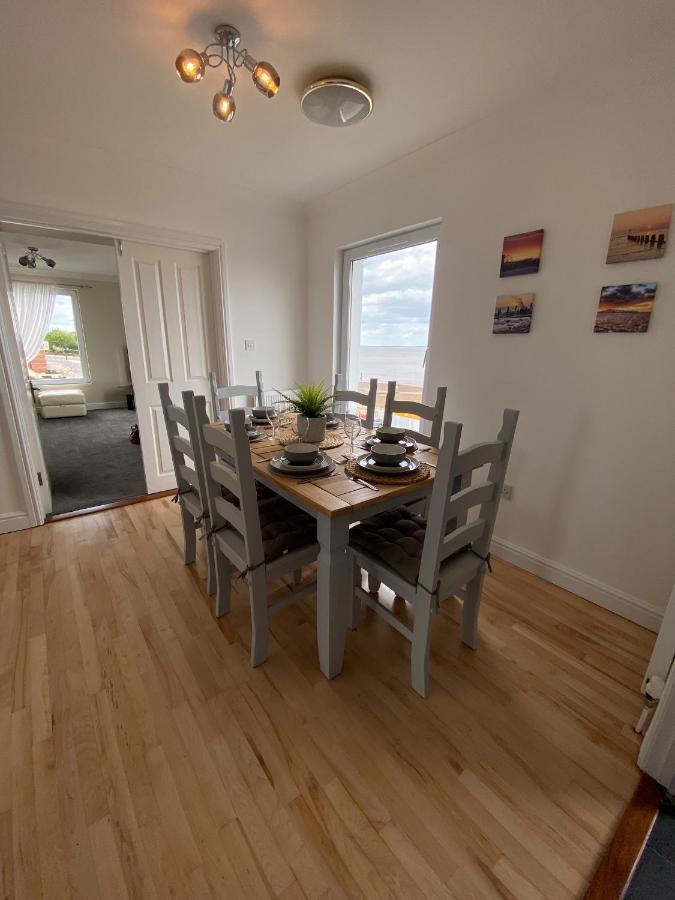 Apartment Eastcliffe Penthouse, 2 Beds & Bathrooms With Parking