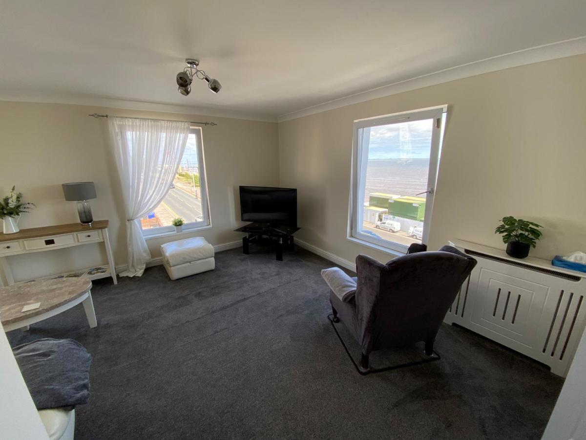 Eastcliffe Penthouse, 2 Beds & Bathrooms With Parking Cleethorpes